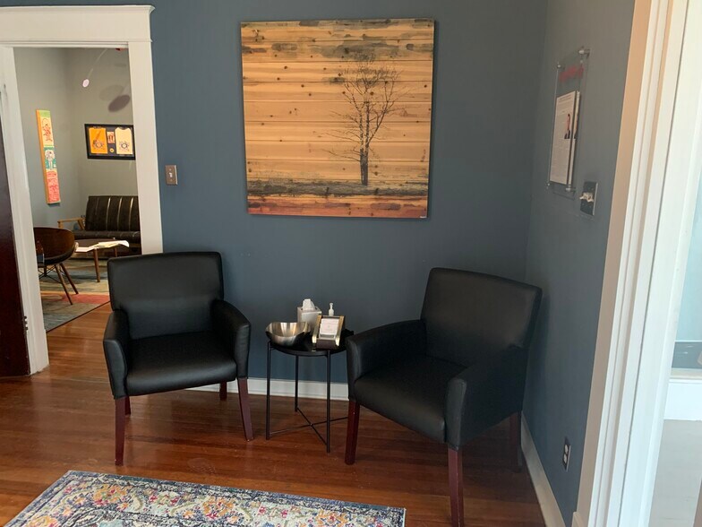 More Photos Of 1615 W 6th St, Austin Office Residential For Lease