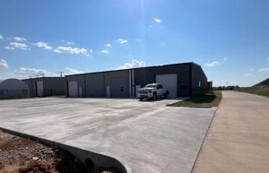 More Photos Of 1210 Summit Ridge Dr, Edmond Warehouse For Lease