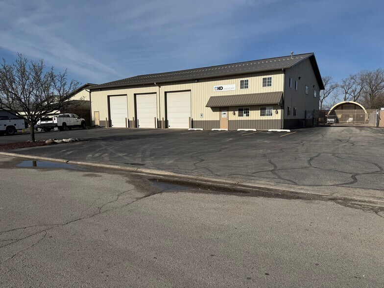More Photos Of 2128 Gould Ct, Rockdale Warehouse For Sale