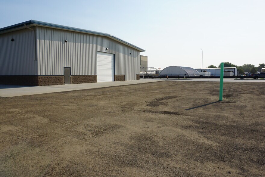 More Photos Of 3210 N Rainier Ave, Pasco Industrial For Lease