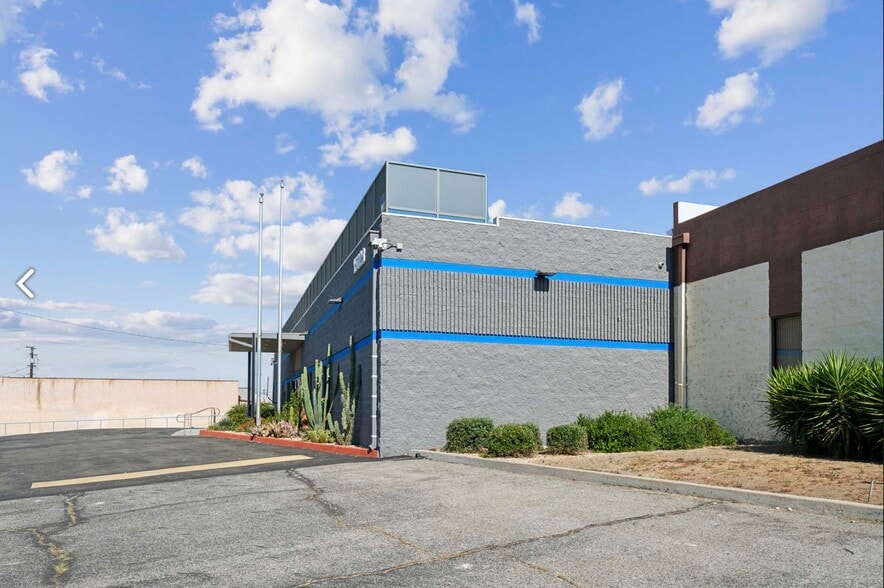 More Photos Of 15023 Ramona Blvd, Baldwin Park Industrial For Sale