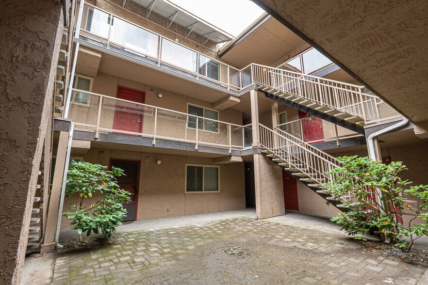 More Photos Of 1177 Harrington Ave, Renton Apartments For Sale
