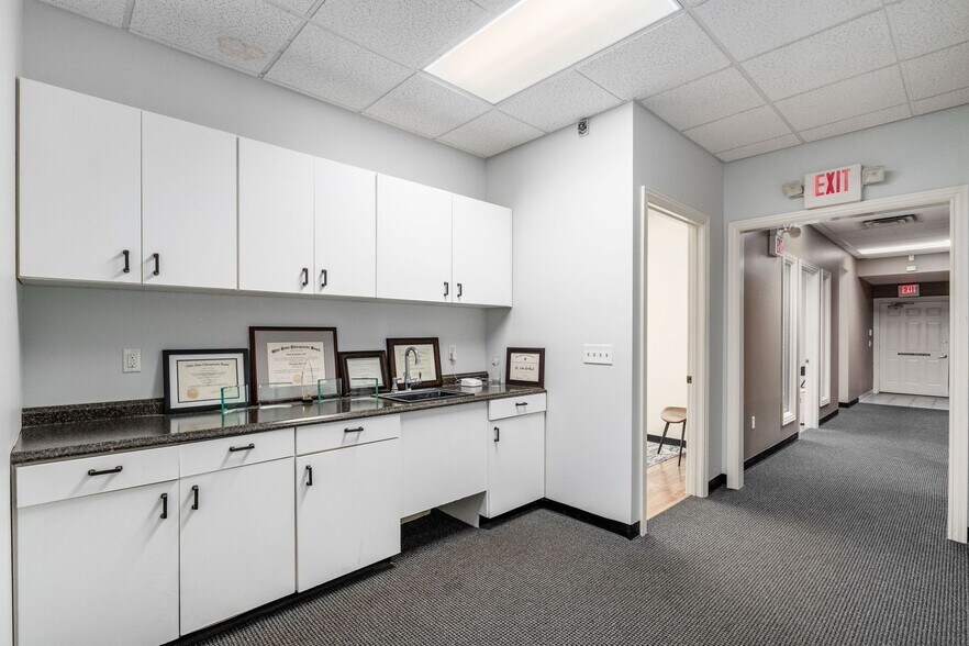 More Photos Of 440 Beecher Rd, Columbus Medical For Lease