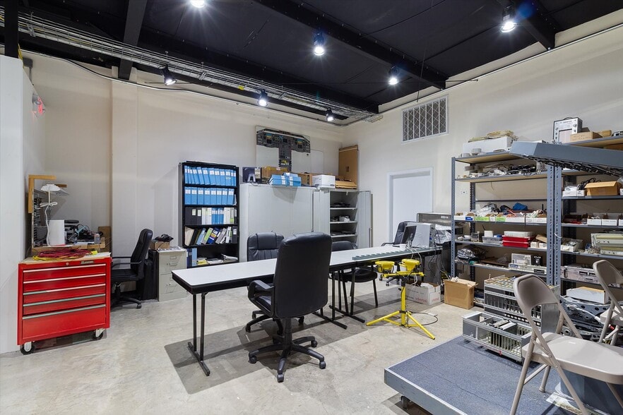 More Photos Of 2108 Ranch Road 12, San Marcos General Retail For Sale