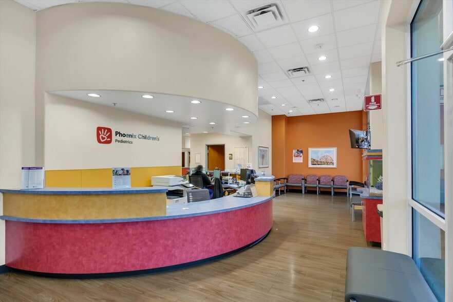 More Photos Of 60 S Kyrene Rd, Chandler Loft Creative Space For Lease