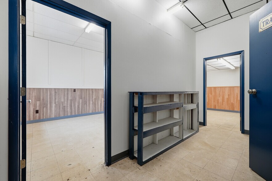 More Photos Of 5100 Elk River Rd N, Elkview Flex For Sale