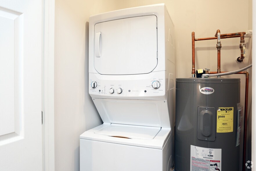 More Photos Of 1015 N 16th St, Omaha Apartments For Sale