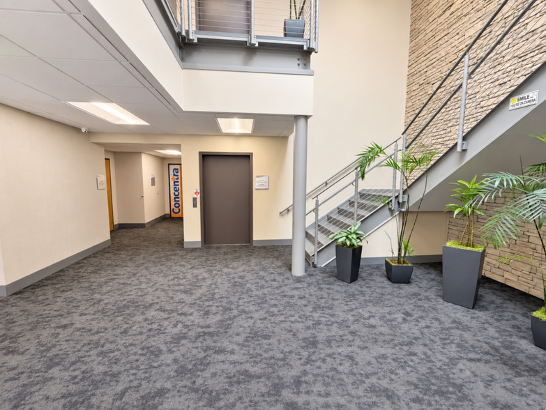 More Photos Of 6501 E Commerce Ave, Kansas City Office For Sale