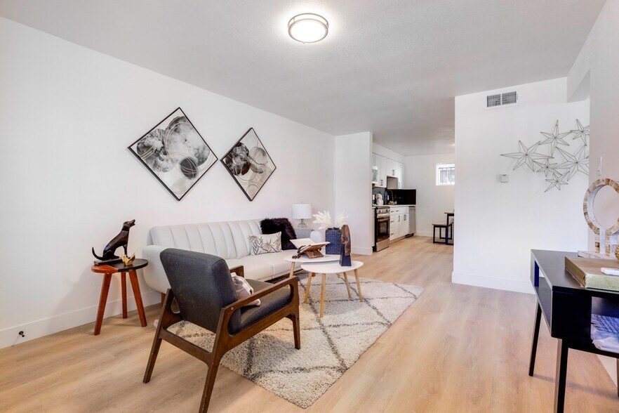 More Photos Of 5551 S Delaware St, Littleton Apartments For Sale