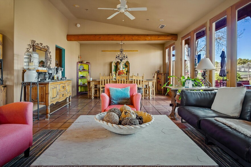 More Photos Of 10 Rojo Dr, Sedona Hotel For Sale