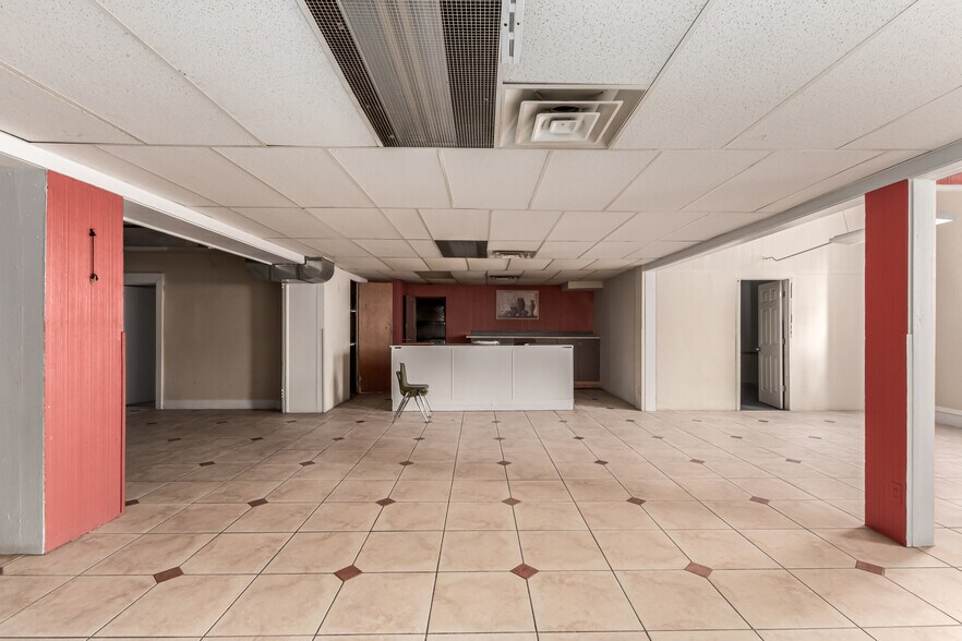 More Photos Of 2601 W 34th Ave, Denver Specialty For Sale