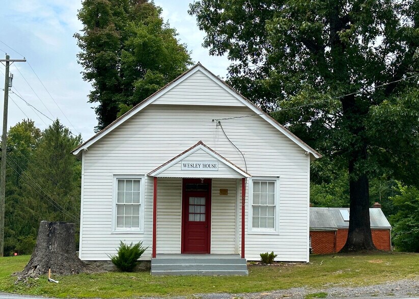 880 Chestnut Hill Rd, Harpers Ferry, WV 25425 Religious Facility For