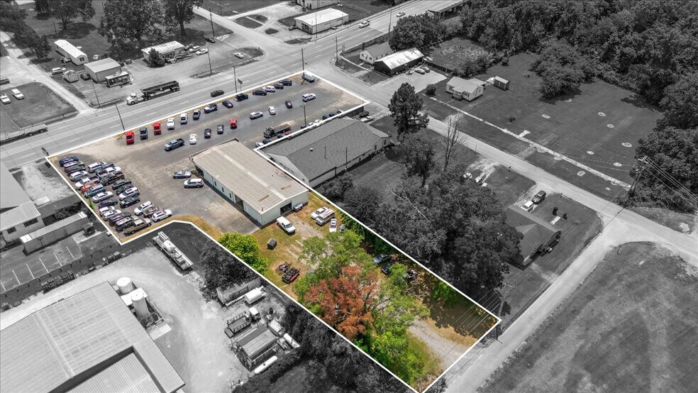 More Photos Of 201 E Carroll St, Tullahoma Auto Dealership For Sale