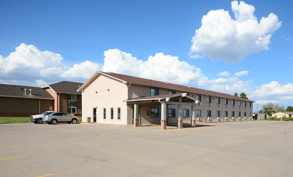 Primary Photo Of 2100 Fay St, Burlington Hotel For Sale