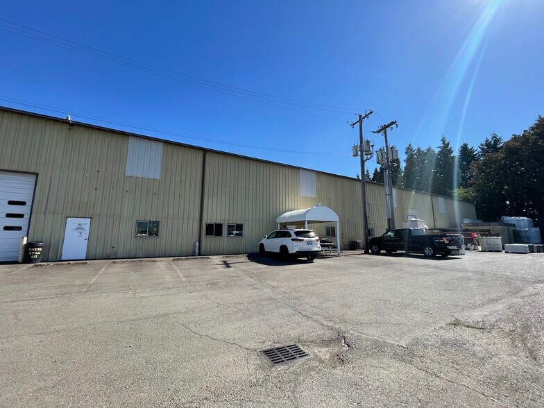 More Photos Of 2730 Cherry Ave NE, Salem Warehouse For Sale