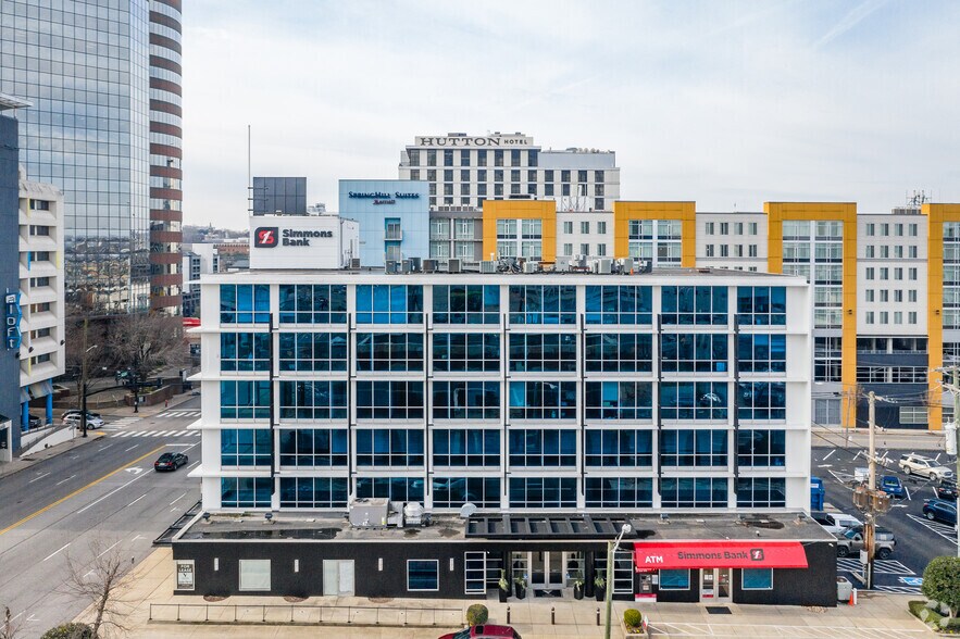More Photos Of 1720 W End Ave, Nashville Office For Lease