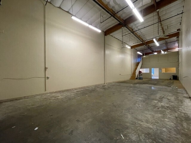 More Photos Of 110 Railroad Ave, Suisun City Flex For Lease