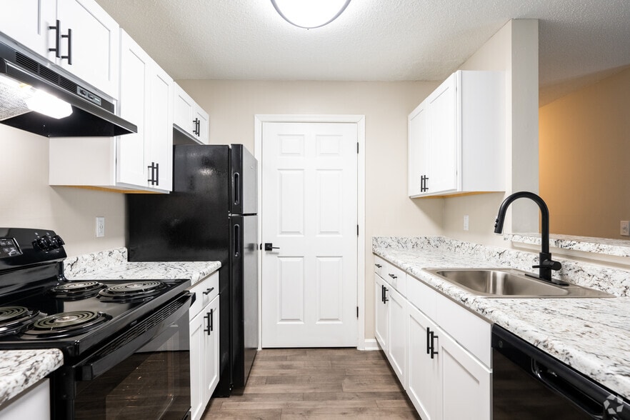 More Photos Of 1201 Edenham Ct, Virginia Beach Apartments For Sale