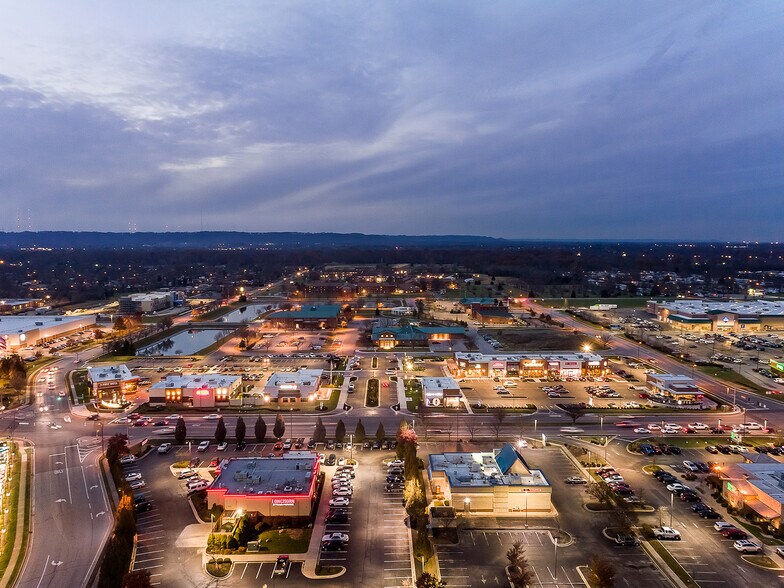 More Photos Of 1225 Veterans Pky, Clarksville General Retail For Lease