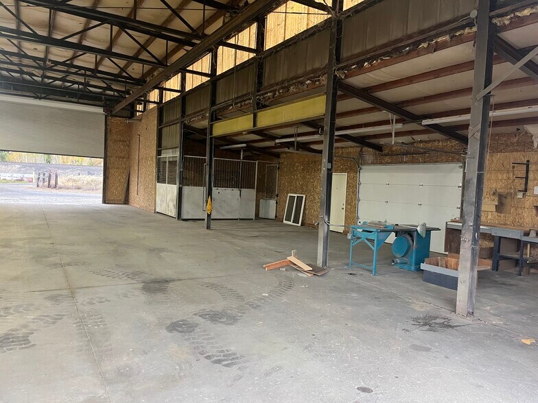 More Photos Of 202132 E 25th Ave, Kennewick Warehouse For Lease