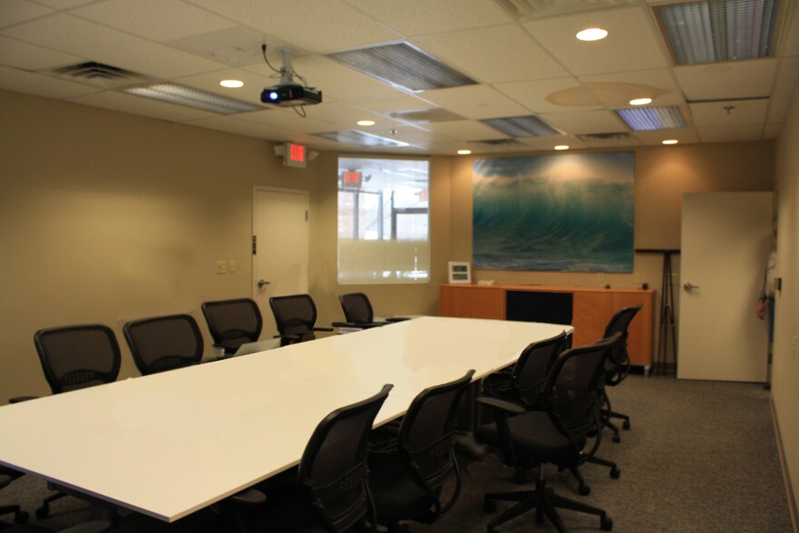 More Photos Of 41 General Warren Blvd, Malvern Flex For Lease
