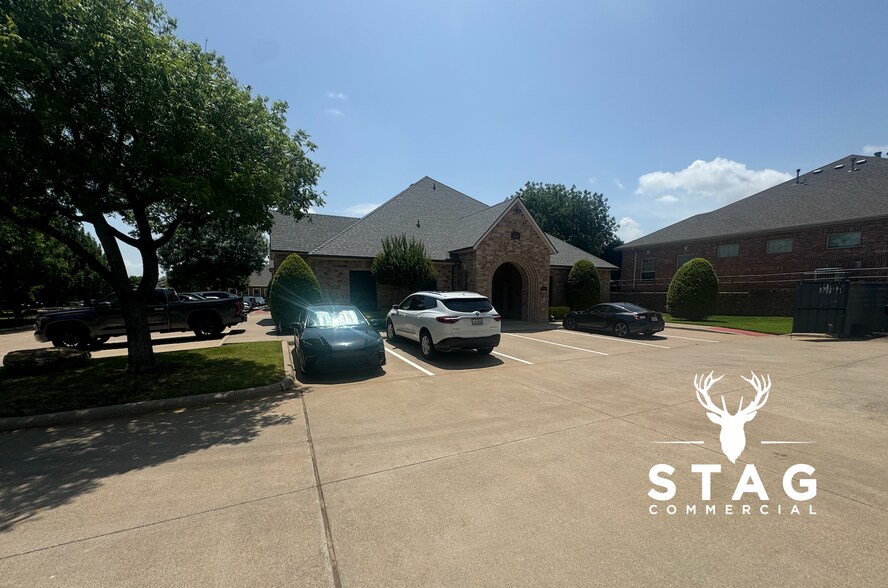 More Photos Of 2301 Olympia Dr, Flower Mound Medical For Lease