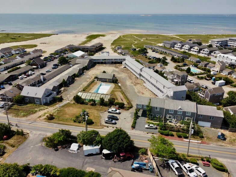 More Photos Of 706 Shore Rd, North Truro Apartments For Sale