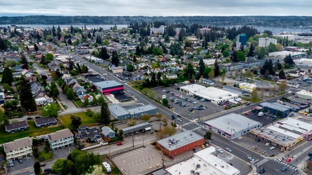 More Photos Of 2602 6th St, Bremerton Storefront Retail Office For Sale