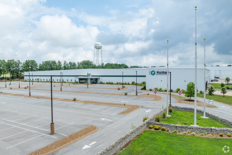 More Photos Of 3150 Barry Dr, Portland Manufacturing For Sale