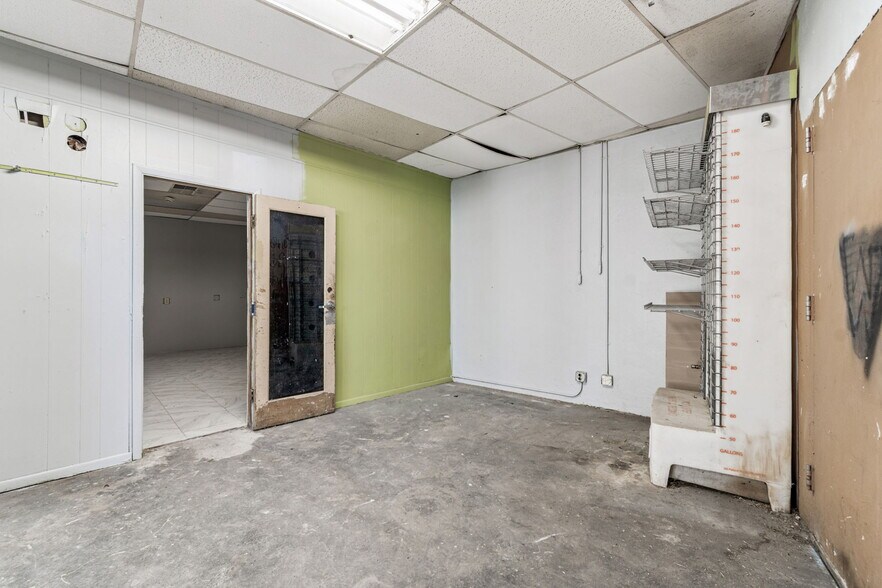 More Photos Of 715 McDuff Ave, Jacksonville Storefront Retail Residential For Sale