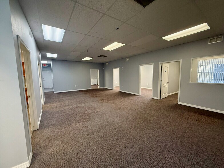 More Photos Of 1038-1040 E Brandon Blvd, Brandon Medical For Lease