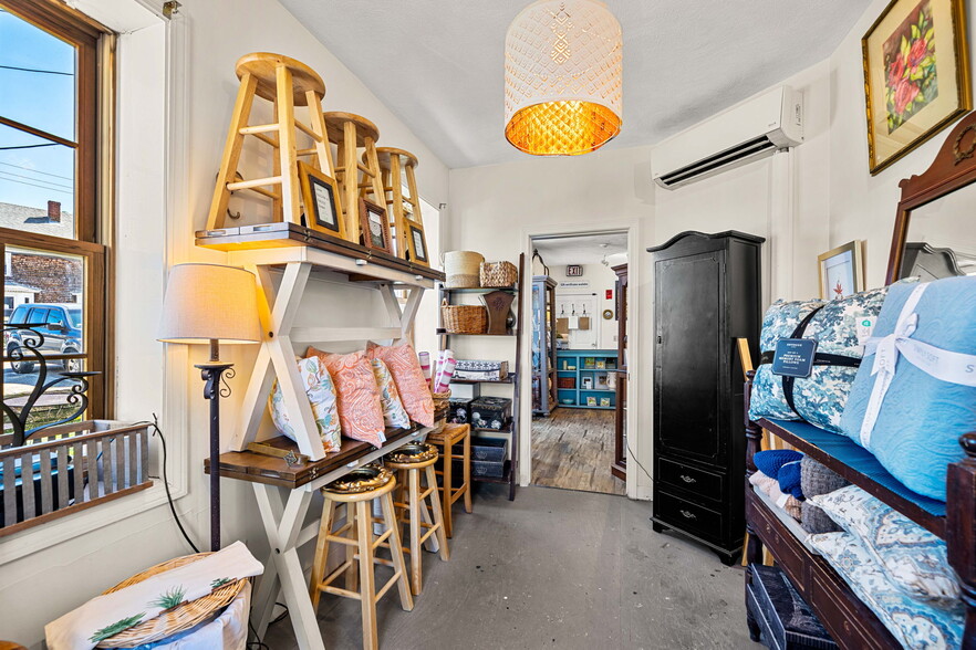 More Photos Of 30-32 Water Street #2, Newburyport General Retail For Sale