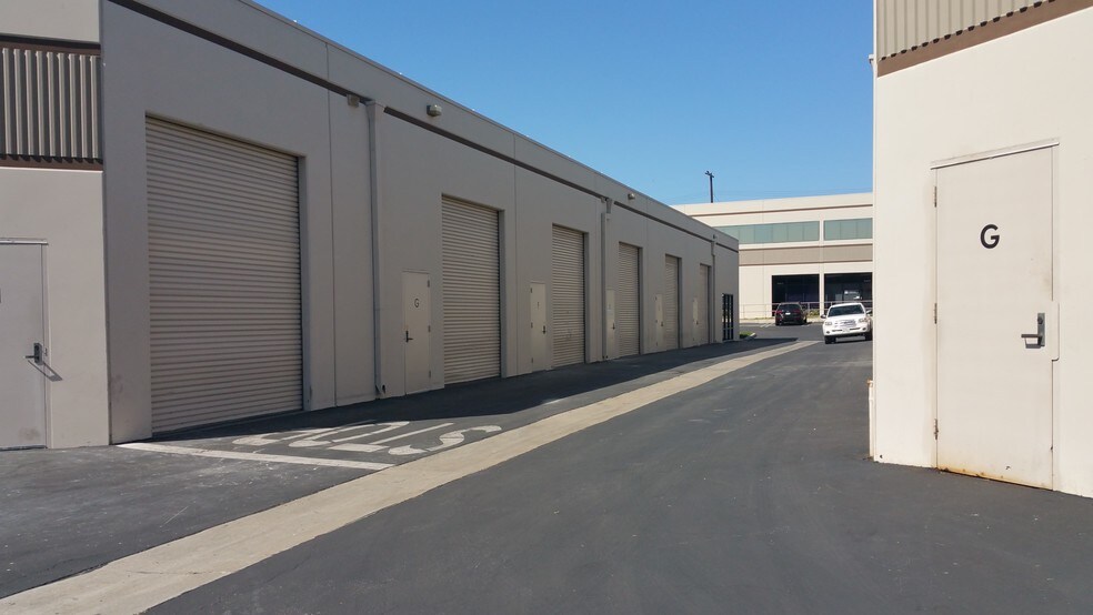More Photos Of 1871 N Gaffey St, San Pedro Flex For Lease