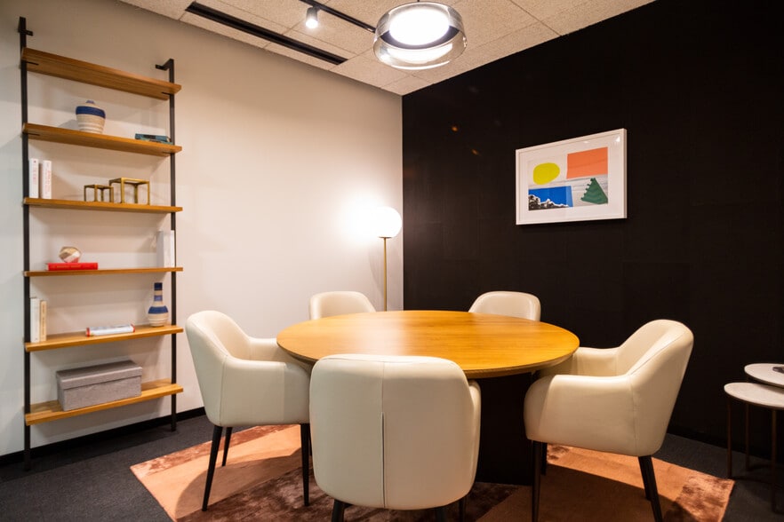 More Photos Of 1925 Century Park E, Los Angeles Coworking Space