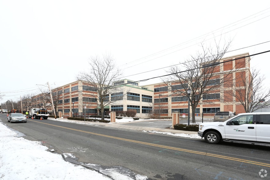 More Photos Of 20-28 Sargeant St, Hartford Research And Development For Sale