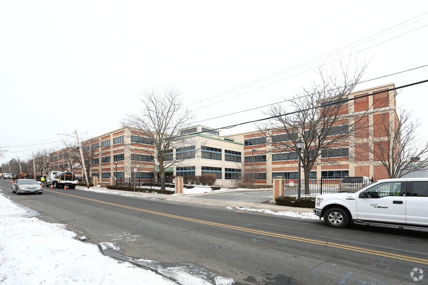 More Photos Of 20-28 Sargeant St, Hartford Research And Development For Sale