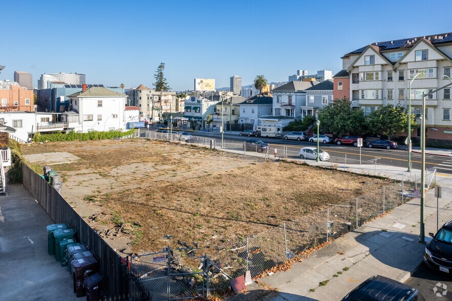 More Photos Of 229 International Blvd, Oakland Land For Sale