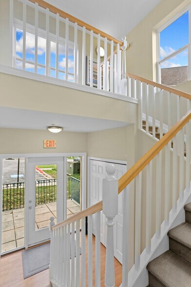 More Photos Of 8180 Lark Brown Rd, Elkridge Office Residential For Sale