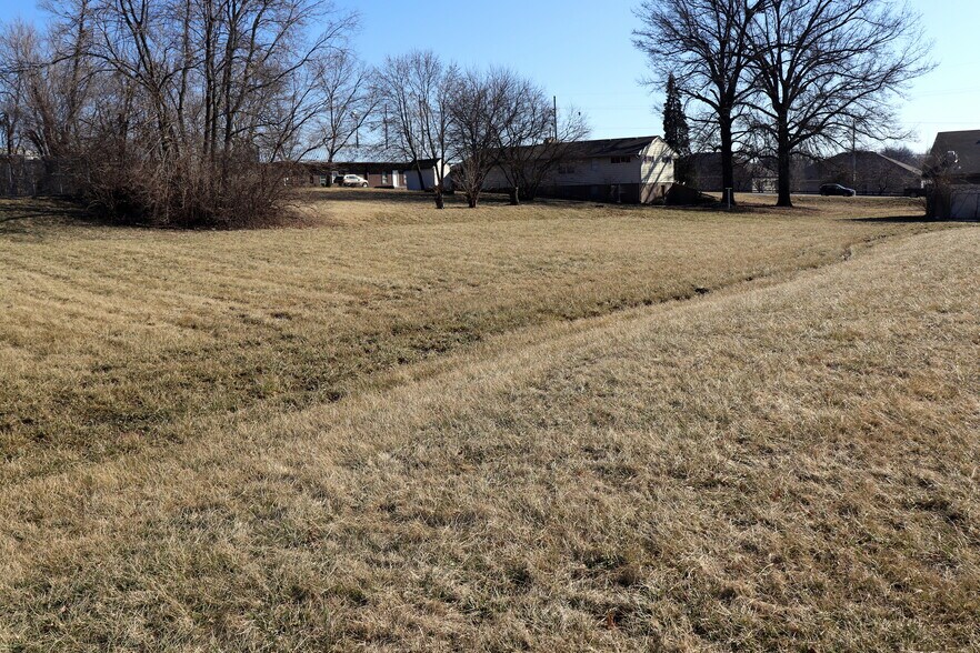 More Photos Of 12816 E 47th St S, Independence General Retail For Sale