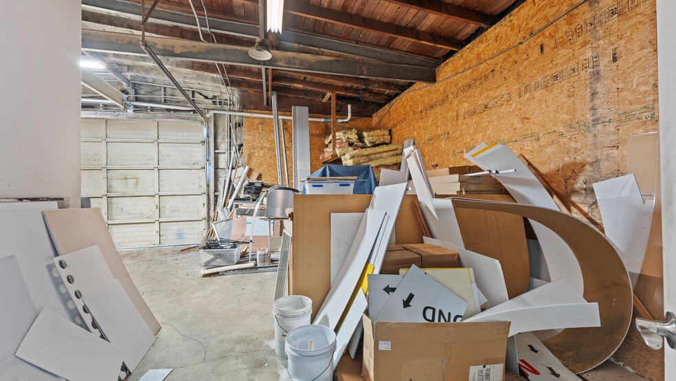 More Photos Of 240 Hwy 101, Bandon Freestanding For Sale