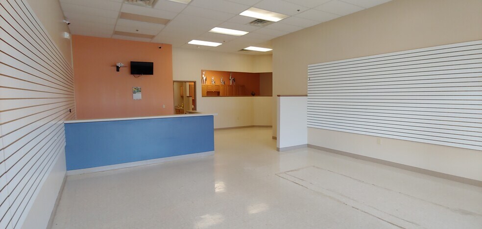 More Photos Of 811 - 825 Route 33, Hamilton Storefront For Lease