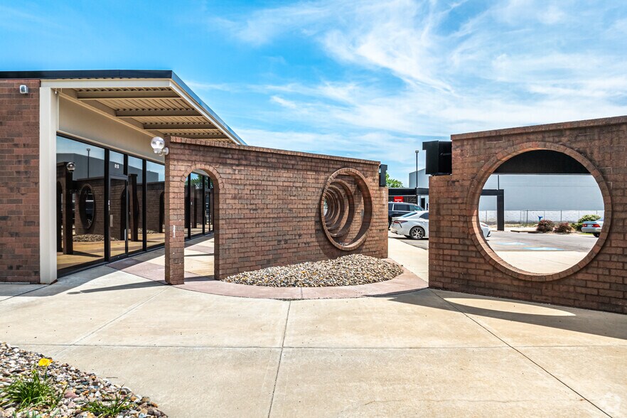 More Photos Of 816-818 NW Park Ln, Lee's Summit Office For Lease