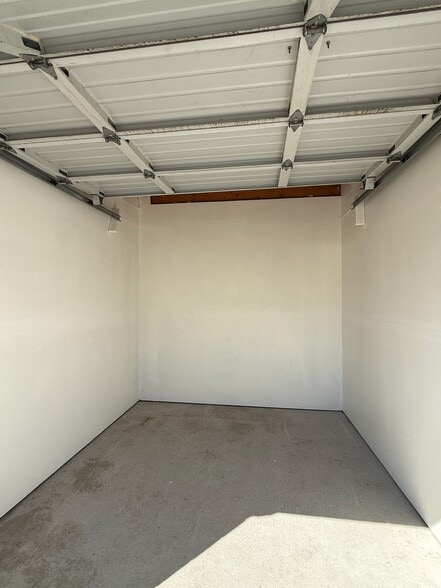 More Photos Of 163 S Main St, Smithfield Self Storage For Sale