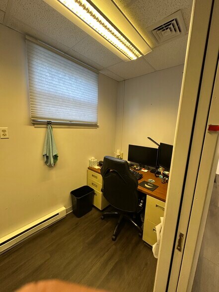 More Photos Of 71 Cedar Ave, Hershey Office For Lease