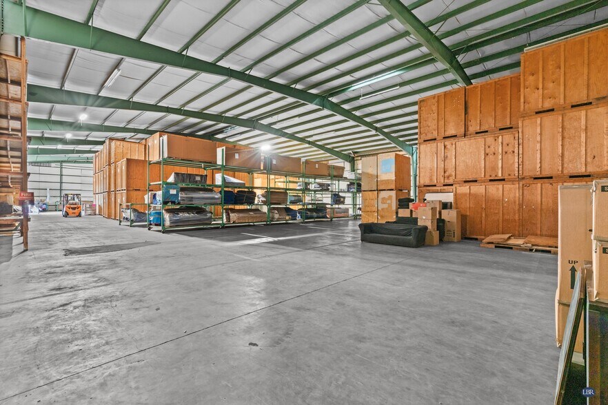 More Photos Of 324 Clearlake Rd, Cocoa Industrial For Lease