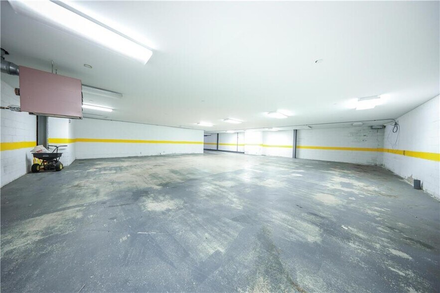 More Photos Of 8710 5th Ave, Brooklyn Medical For Sale