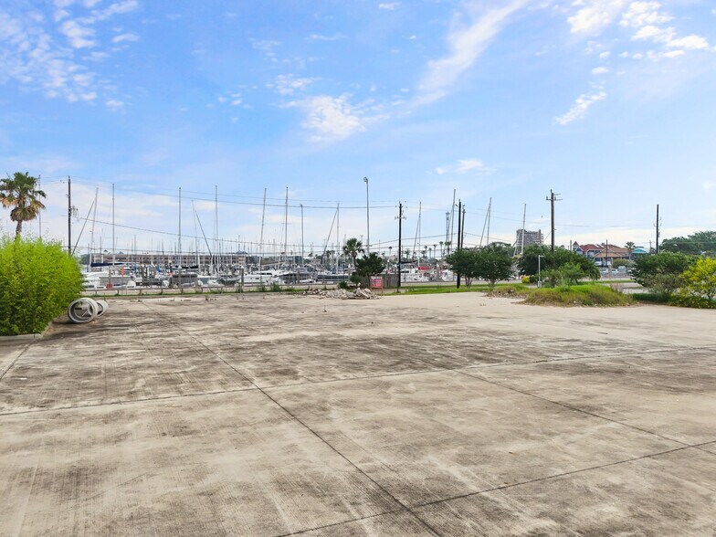 More Photos Of 200 6th St, Kemah Land For Sale