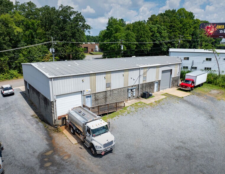 Primary Photo Of 5317 Marshall Air Dr, Charlotte Warehouse For Lease