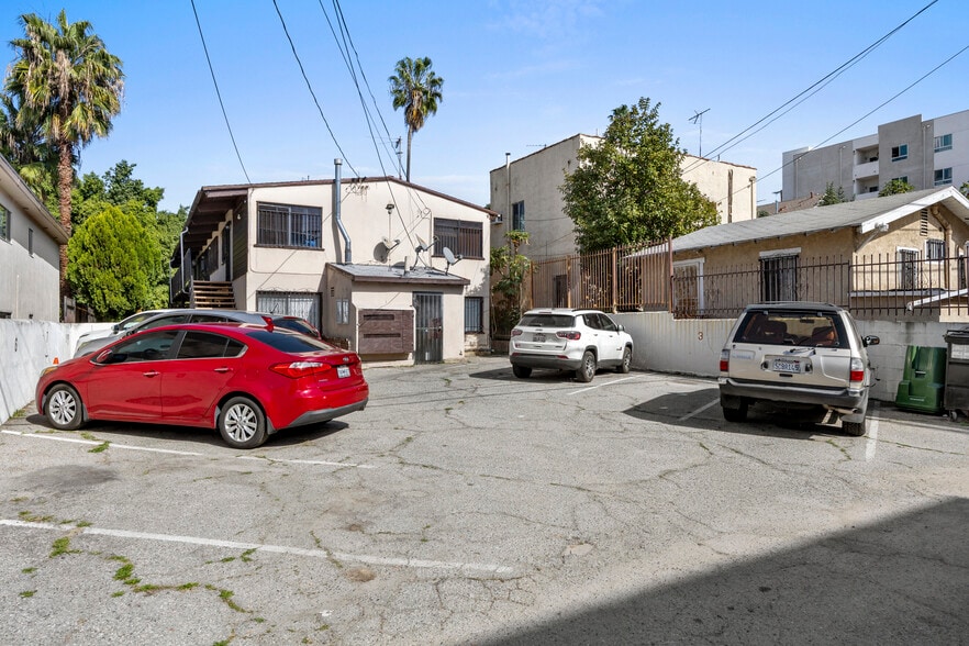 More Photos Of 2334 Valley St, Los Angeles Apartments For Sale