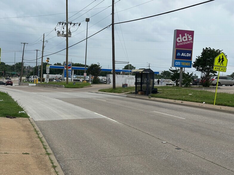 More Photos Of 9791 Forest Ln, Dallas Freestanding For Sale